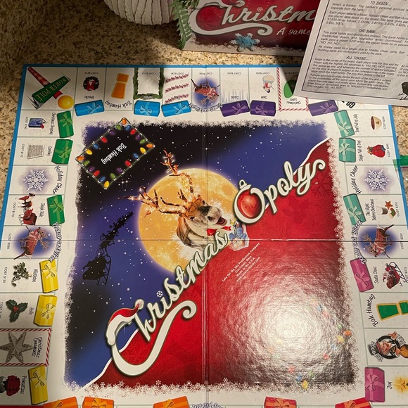 Christmas Opoly board game - Picture 6 of 9